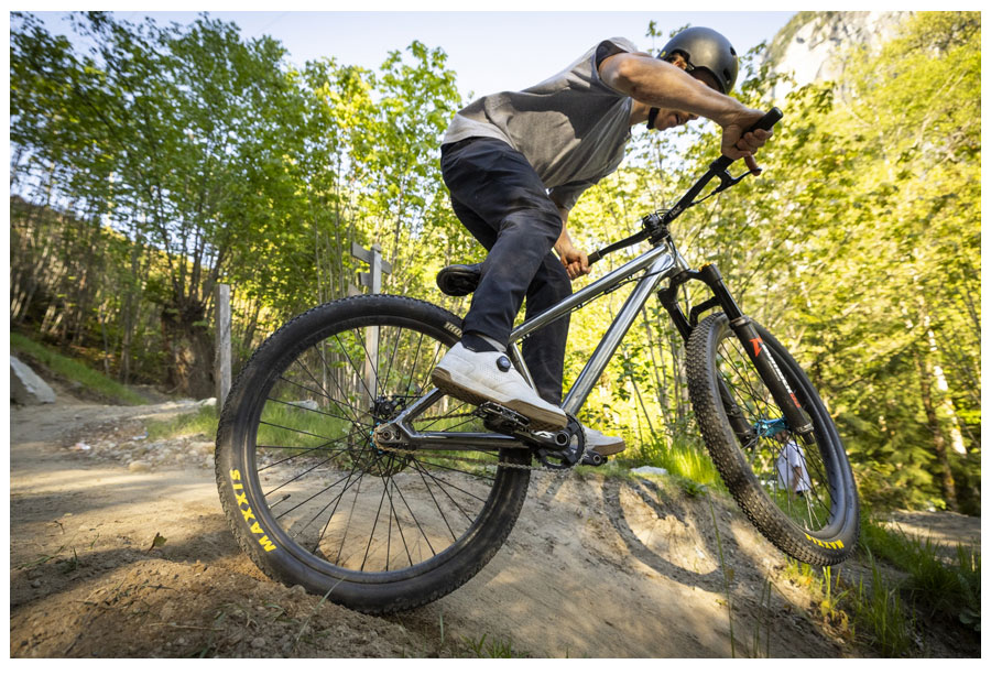 SHIMANO（シマノ）SH-GF800 フラットペダルシューズ 送料無料