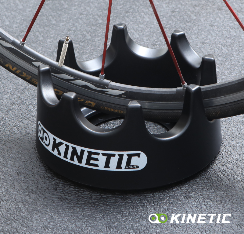 KINETIC（キネティック）前輪ブロック　ダイレクトドライブ式・固定式ローラー台用