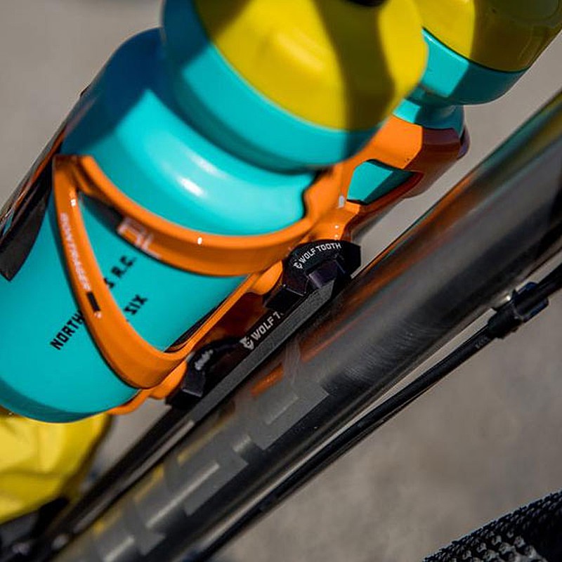 ウルフトゥース自転車用増設用ボトルケージ台座B-RAD Double Bottle Adapter （ビーラッドダブルボトルアダプター）の3枚目の商品画像