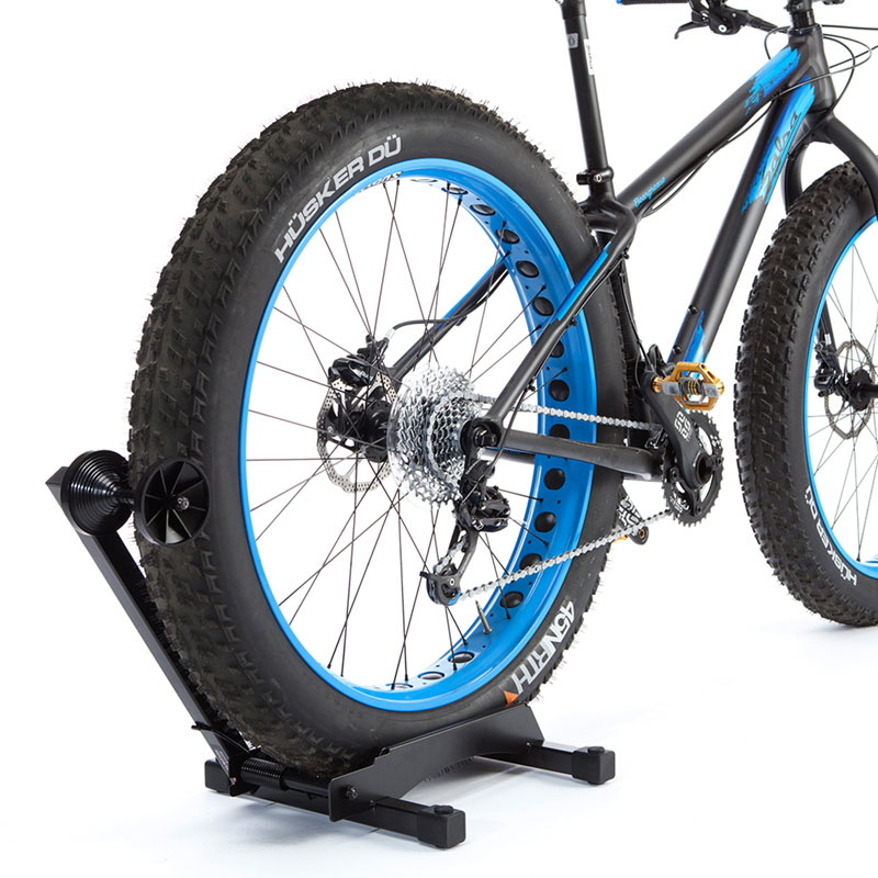 �ե����ɥХå���ž���ѥ�����ɷ��ƥ����ץ쥤������ɡ�1���ѡ�RAKK XL STAND�̾���⥿�������ι����Х����ˤ��б���2���ܤξ��ʲ���