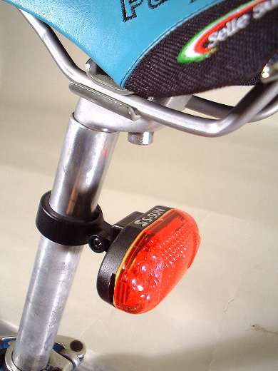 ��������ž���ѥե�å��󥰥饤��(�ꥢ)Safety Light �ʥ����եƥ��饤�ȡ� �ꥢ�ѡ��ֿ����ˤ�2���ܤξ��ʲ���