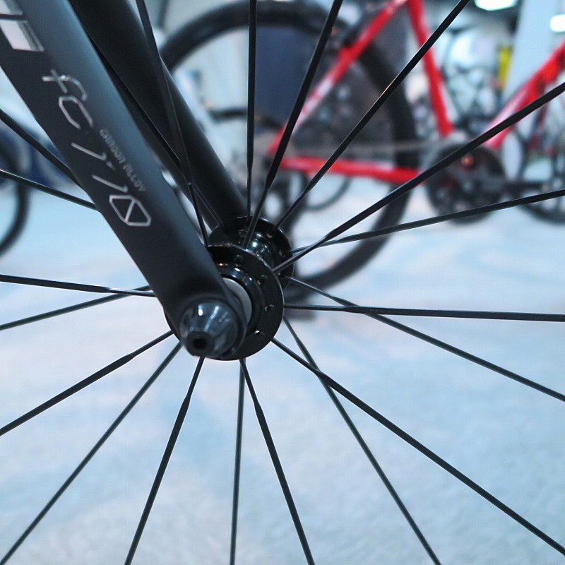 FUJI フジ フラットバー ロード ルーベオーラ    ロードバイク オシャレなカギプレゼント】FUJI（フジ） 2017年モデル ROUBAIX AURA