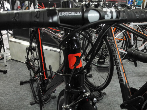 鍵プレゼント！！】GARNEAU（ガノー） 2016年モデル GENNIX R1 SPORTS