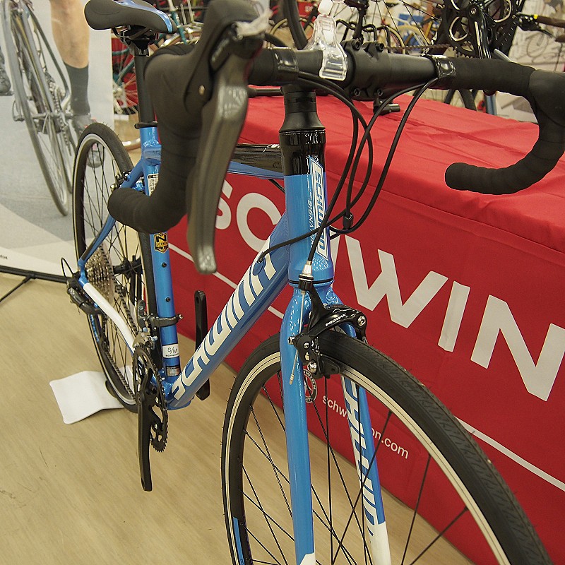 SCHWINN（シュウィン） 2020年モデル FASTBACK AL CLARIS （ファスト